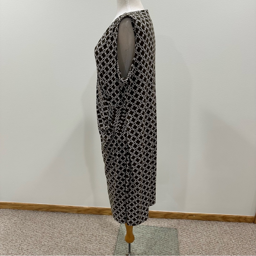 2x Dress - Picture 2 of 10